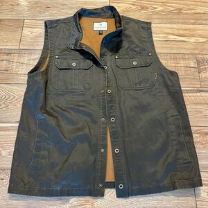 Legendary Whitetails Canvas Cross Trail Vest